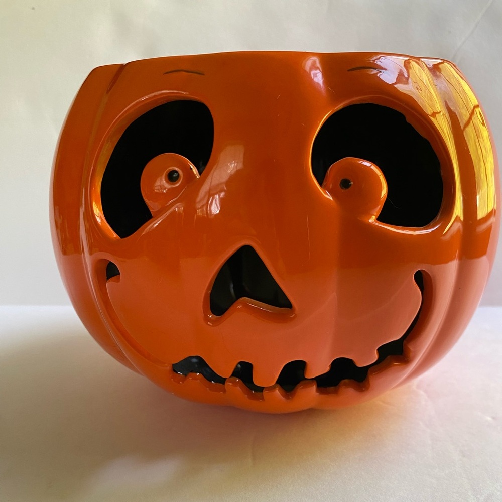 JACK O LANTERN CANDLE HOLDER